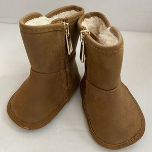 Michael Kors Baby Jade-888 infant boots